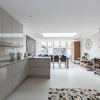 Отель Gorgeous 5BR home with garden and parking in Battersea, фото 12