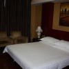 Отель Huaqiao Hotel, фото 3