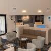 Отель Holiday Inn Express Hotel & Suites Madison, an IHG Hotel, фото 2