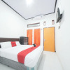 Отель RedDoorz Syariah near Mall Roxy Banyuwangi 2, фото 5