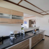 Отель Large And Cosy Apartment With Private Garden, фото 12