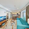 Отель New Listing! Chic Capitol Hill W/ Courtyards 1 Bedroom Condo, фото 24