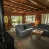 Отель Cabin On The Lake - 2 Br cabin by RedAwning, фото 6