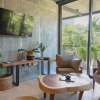 Отель Stunning 2 Bed Condo Pools Gym Cenote Access, фото 8