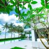 Отель 5BR Beachfront Villa 1000m2 Sanctuary Hồ Tràm, фото 6