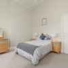 Отель Light and Spacious 2 Bedroom Flat in Heart of Edinburgh, фото 15