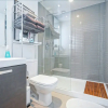 Отель Spectular 1BR Condo in Hot King West, фото 6