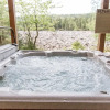 Отель Boulder Field Lodge ~ HOT TUB ~ Free Linens, фото 17