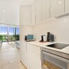 Отель Modern Luxury Apartment in the Heart of Sydney CBD, фото 9