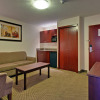 Отель Holiday Inn Express Whitecourt Southeast, фото 4
