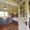 Отель Keepers Cosy, Shepherds Hut , Alresford 491853, фото 4