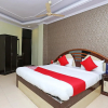 Отель OYO 15525 Signature Inn, фото 11