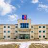 Отель Motel 6 Estevan, SK, фото 1
