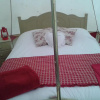 Отель Cefn Crib Glamping, фото 1
