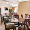 Отель Comfort Inn Whitehall near Michigan's Adventure, фото 15