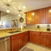 Отель Kamaole Sands 10-407 - 2 Br Condo, фото 35