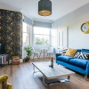 Отель Stunning Flat Near the Beach & Trains, фото 4