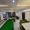 Отель Lovely 3-bed With a Pool Next to Four Point, фото 12