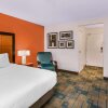 Отель La Quinta Inn & Suites by Wyndham Meridian, фото 21
