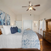 Отель The Lakeview Retreat - Lake Access!, фото 19