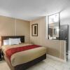 Отель Econo Lodge, фото 7