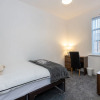 Отель Charming 4-bed Guest House in Salford, фото 4