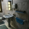 Отель One Bedroom Apartment City Views Local to Airport, фото 13