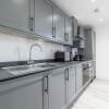 Отель Stunning 2-bed Apartment in Camberley, фото 7