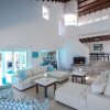 Отель Beachfront Villa FantaSea, фото 1