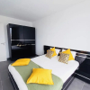 Отель Brand new 2bedrooms Penthouse in Center, фото 5