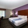 Отель La Quinta Inn & Suites by Wyndham Tupelo, фото 25