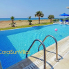 Отель Blue - Beach Front Spectacular Villa Sleeps 10, фото 29