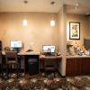 Отель Comfort Suites University, фото 25