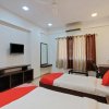 Отель OYO 24115 Flagship Hotel Rajwada, фото 4