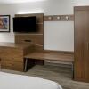 Отель Holiday Inn Express Hotel & Suites Canton, фото 40