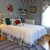 Отель Seasons on Main Bed and Breakfast, фото 15