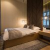 Отель Luxury Apartment By Hi5 - Erzsebet Square Suite, фото 5