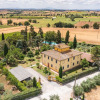 Отель Villa Fratta, sleeps 14 villa with private pool, AC and Wi-Fi close to Cortona-Villa Fratta, фото 16