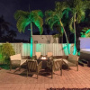 Отель Walk to Beach Spacious Estate with Hot Tub & Game Room, фото 15