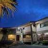 Отель Azkorri Beach House, фото 1