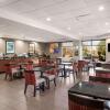 Отель Comfort Suites Forsyth near I-75, фото 21