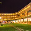 Отель Paradise Beach Hotel в Негомбо