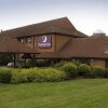 Отель Premier Inn York South West в Тадкастере