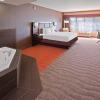 Отель Holiday Inn Express and Suites Columbus Edinburgh, an IHG Hotel, фото 4
