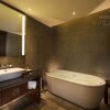 Отель DoubleTree Resort by Hilton Hotel Hainan - Qixianling Hot Spring, фото 33