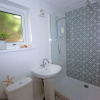 Отель Charming 1-bed Cottage in Pembroke Close to Castle, фото 9