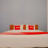 Отель Candi Panggung Family Guest House Syariah by OYO Rooms, фото 5