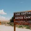 Отель Log Cottages at Bryce Canyon #1 в Кэннонвилле