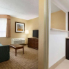 Отель Travelodge Toronto East, фото 5