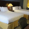 Отель Holiday Inn Express, фото 2